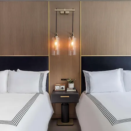 Thompson Central Park New York, By Hyatt Exterior photo