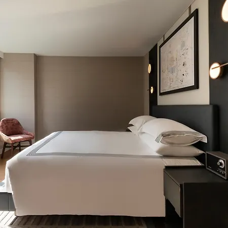 Thompson Central Park New York, By Hyatt Exterior photo